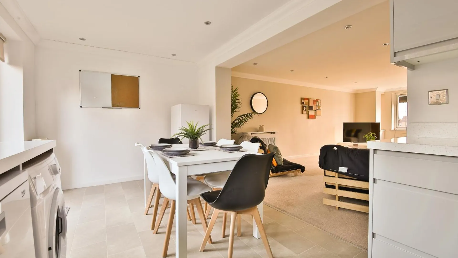 펜션 Stayright 3 Bed House With Private Parking 카디프